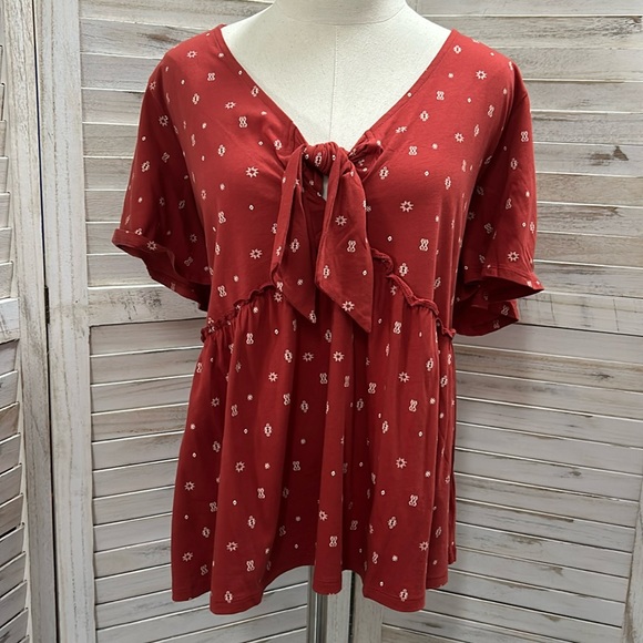 torrid Tops - Torrid Relaxed Fit Tie Front Top